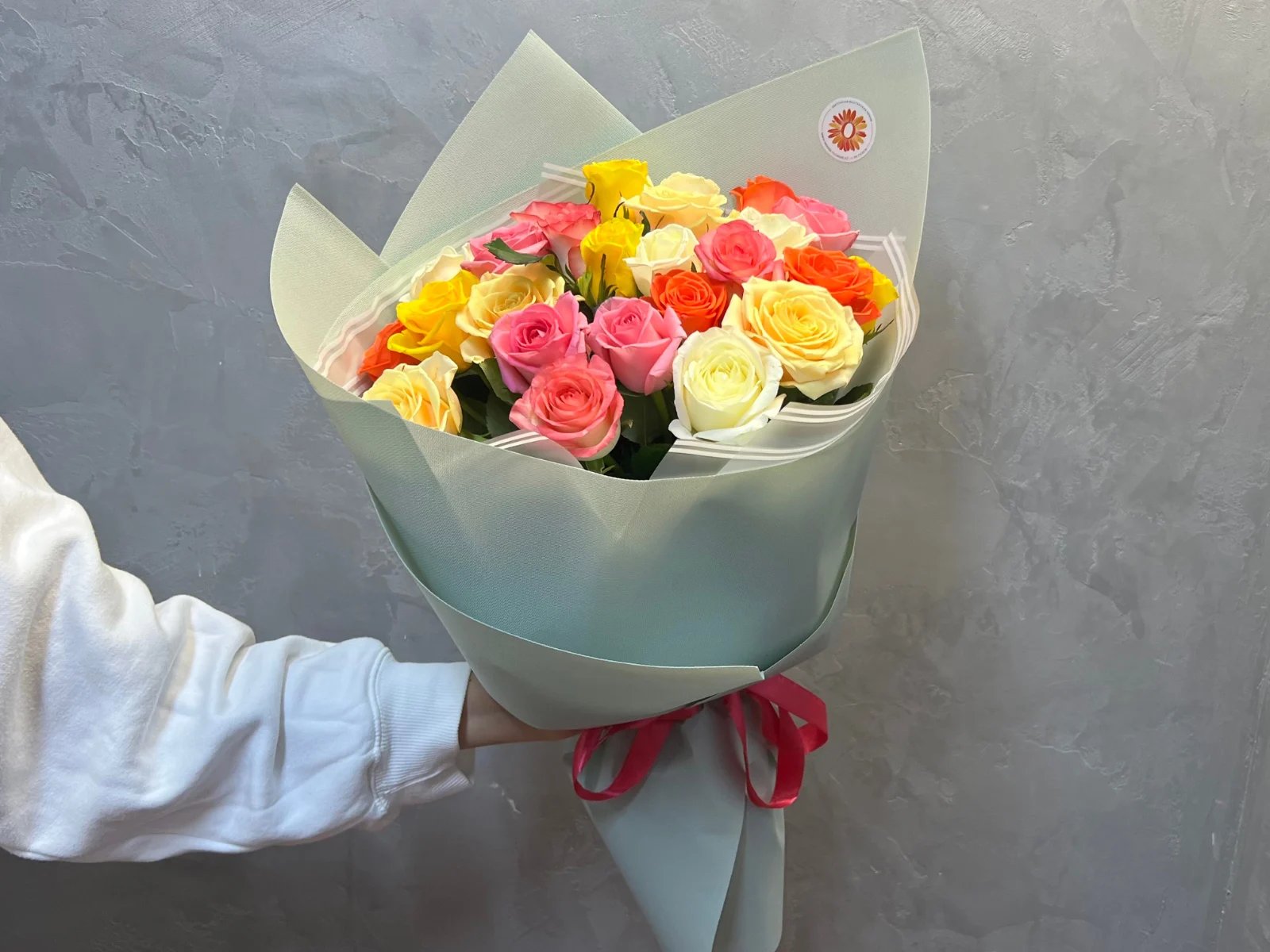 Букет из 25 роз микс  with delivery to Almaty