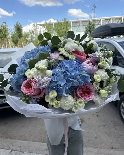 Сине-розовая гармония с гортензиями with delivery to Astana