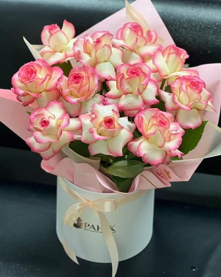 Букет из 11 французских роз в коробке with delivery to Almaty