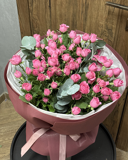 Розовое облако из кустовых роз with delivery to Астане