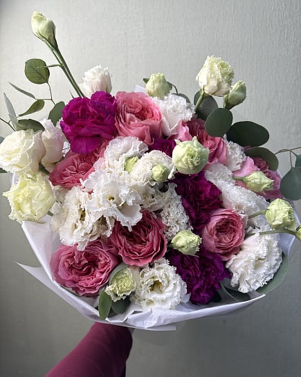 Романтичный микс из пионовидных роз и эустомы with delivery to Astana