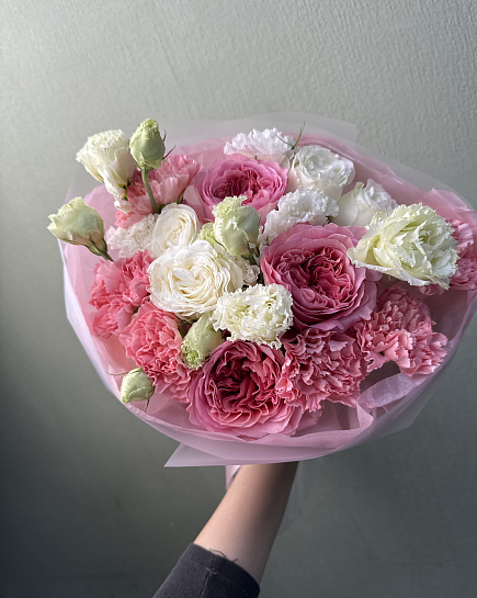 Романтичный микс из пионовидных роз и эустомы with delivery to Astana