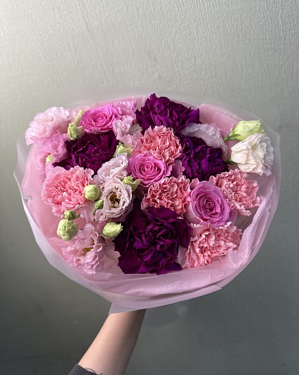 Розово-фиолетовый микс из гвоздик и эустомы with delivery to Astana