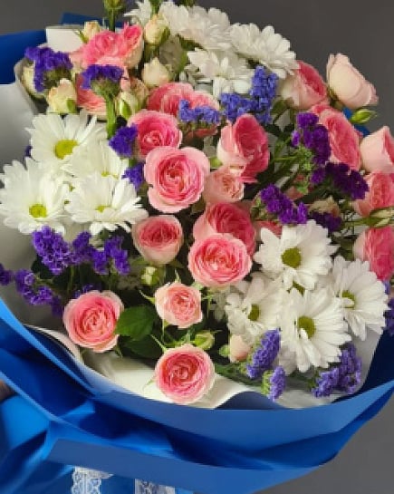 Евро букет из роз и хризантем в Алматы with delivery to Almaty