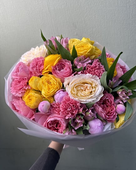 Солнечный микс из пионовидных роз with delivery to Astana