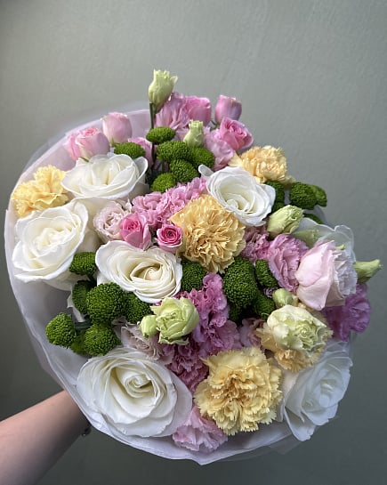 Пастельная палитра с розами и эустомой with delivery to Astana