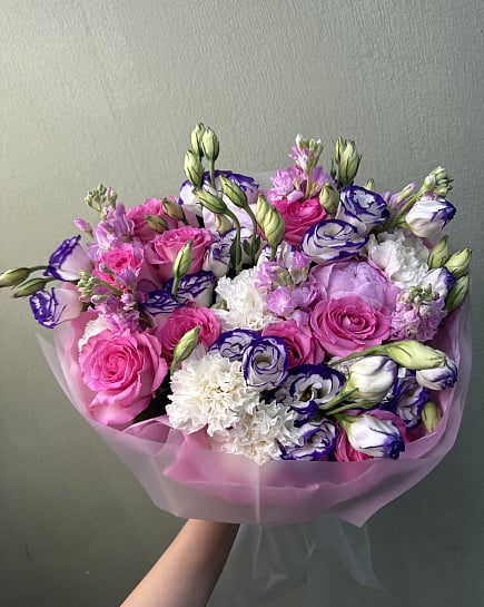 Розовое очарование с эустомой и маттиолой with delivery to Astana